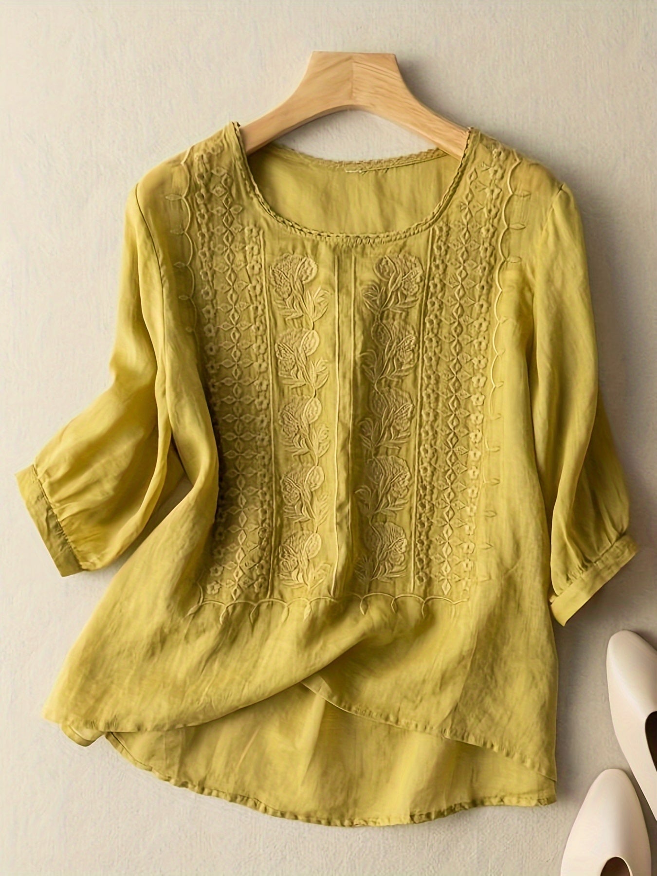 Women's Embroidered Floral T-Shirt Casual Short Sleeve Crew Neck Soft Cotton Tee 4 Colors White Green Yellow Khaki S-XXL